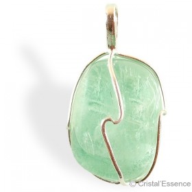 Pierre Fluorite verte roulée en pendentif pour la clarté des émotions