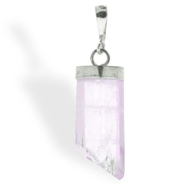 Pendentif Kunzite cristal  poli, montage argent. A porter au niveau du chakra du cœur.