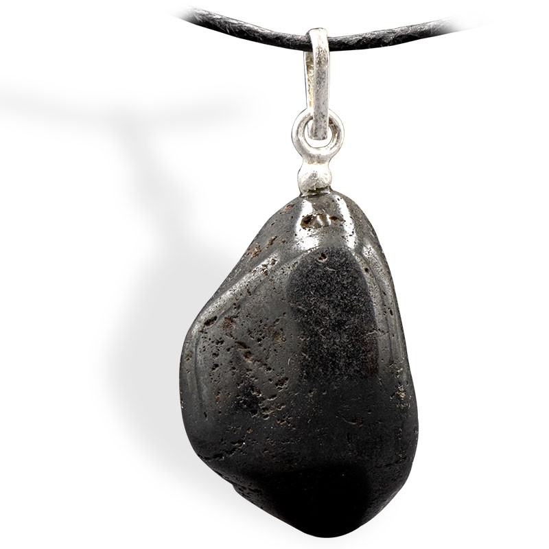 Pendentif Magnétite roulée, attache argent, contre les douleurs physiques