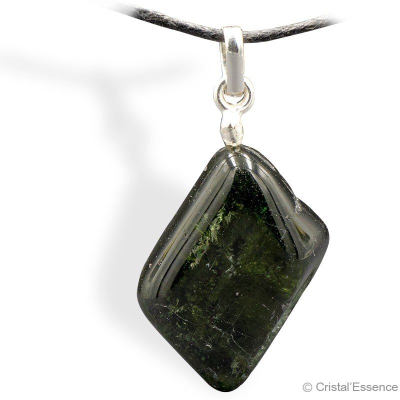 Tourmaline vert foncé roulée, pendentif attache
