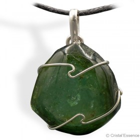 Tourmaline vert foncé roulée, pendentif argent