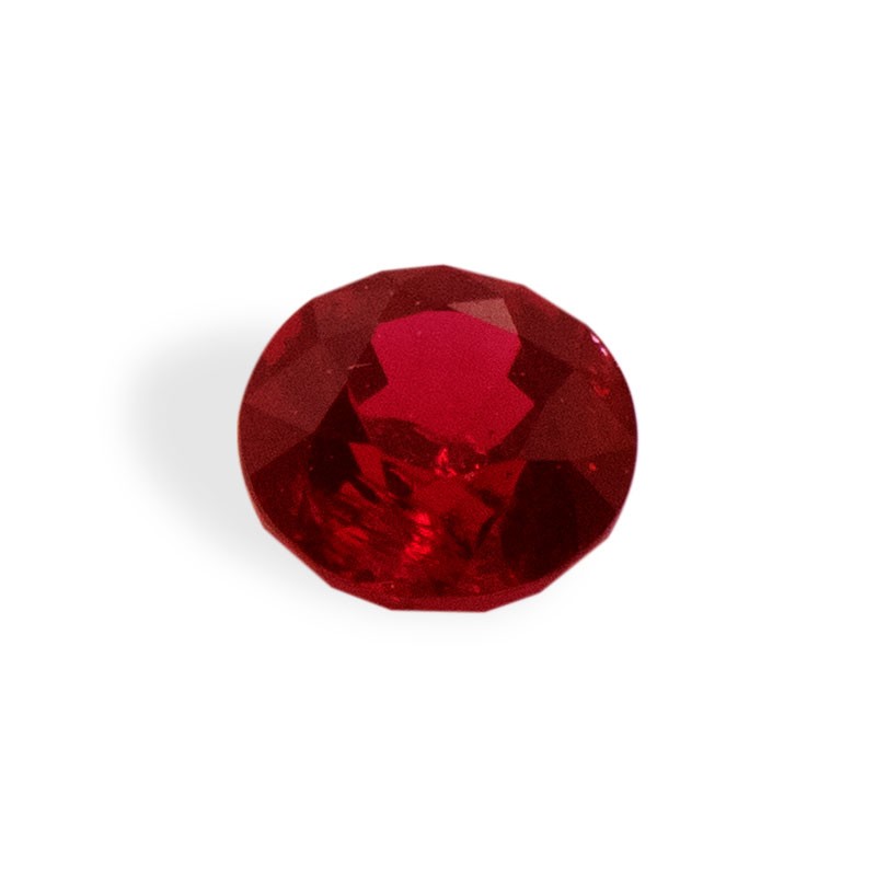 Spinelle rouge, taillé facetté, 0,82 carats