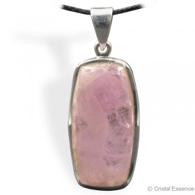 Pendentif pierre Kunzite, montage cerclage argent a positionner sur le chakra du cœur.