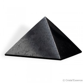 Shungite pyramide taillée