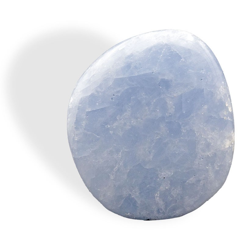 Calcite bleue, galet plat