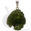 Moldavite en pendentif, pierre d'ouverture du coeur