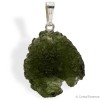 Moldavite en pendentif, specimen entier, pierre d'ouverture du coeur