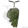 Moldavite spécimen entier en pendentif, pierre de cœur