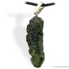 Moldavite  en pendentif, pierre de cœur