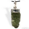 Moldavite brut, specimen entier pendentif attache argent, pierre de cœur