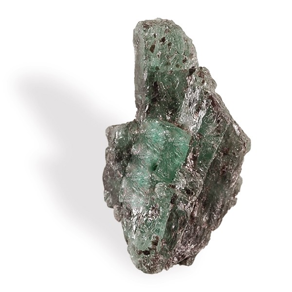 Cristal Émeraude de Madagascar, de nombreux peuples ont utilisé l’Émeraude pour ses vertus régénératrices.