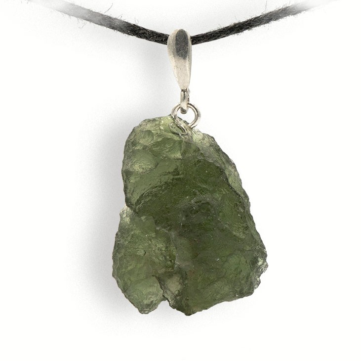 Moldavite authentique en pendentif, pierre d'ouverture du coeur