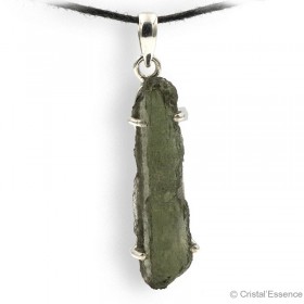 La Moldavite est par excellence la pierre d’ouverture du cœur, en pendentif argent