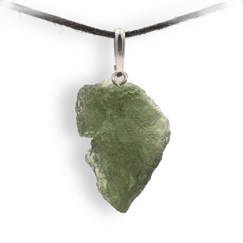 Pendentif Moldavite pierre du chakra du cœur