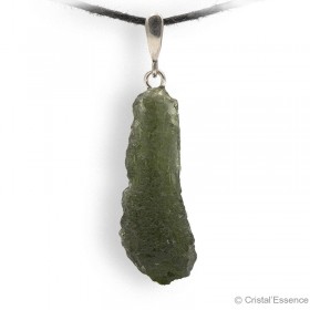 Moldavite spécimen entier en pendentif, pierre de cœur