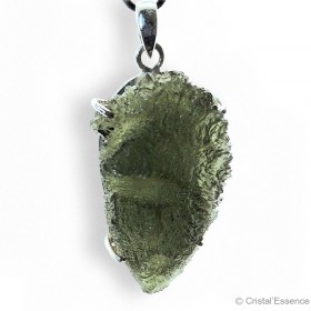 Pendentif de dimension exceptionnelle en Moldavite. Pierre de coeur.
