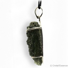 Pendentif de dimension exceptionnelle en Moldavite.