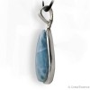 Pierre Larimar en pendentif, cerclé argent en forme de cabochon