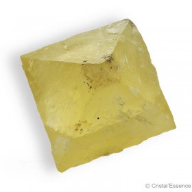 La forme cristallisée de cette Fluorite jaune est naturelle