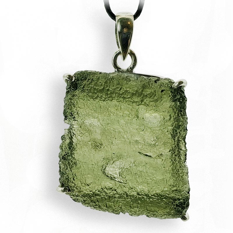 Moldavite, pierre de coeur, en pendentif