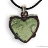 Moldavite, pierre de coeur, en pendentif
