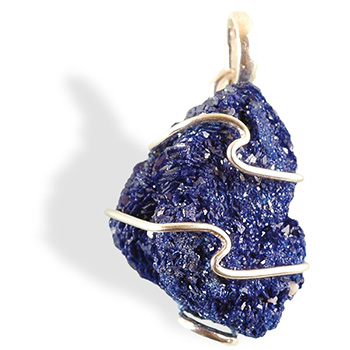 La pierre Azurite pendentif permet intuition et clairvoyance